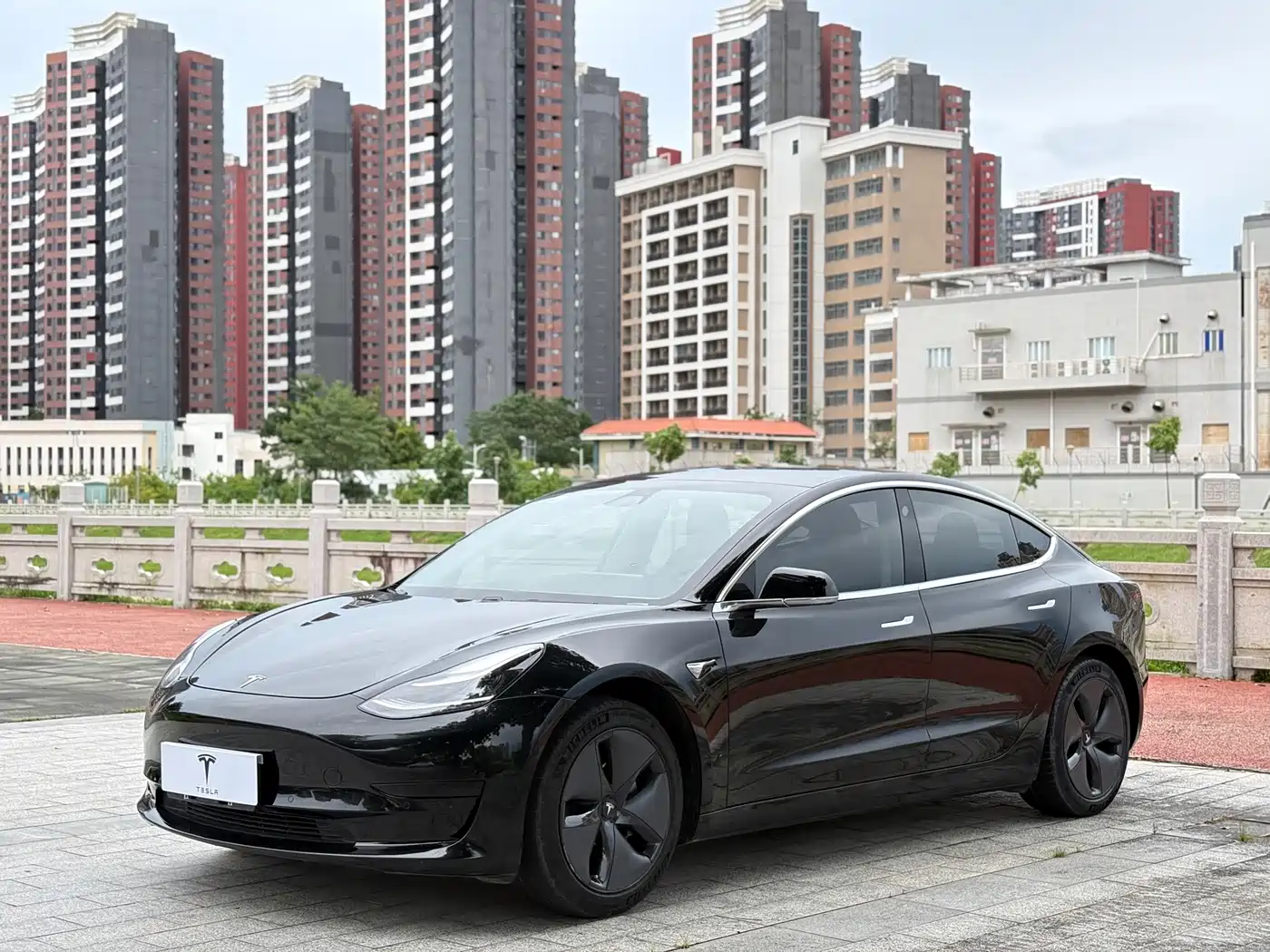 Tesla Model 3 (Import) 2019 2019 Standard Range RWD Upgraded Edition