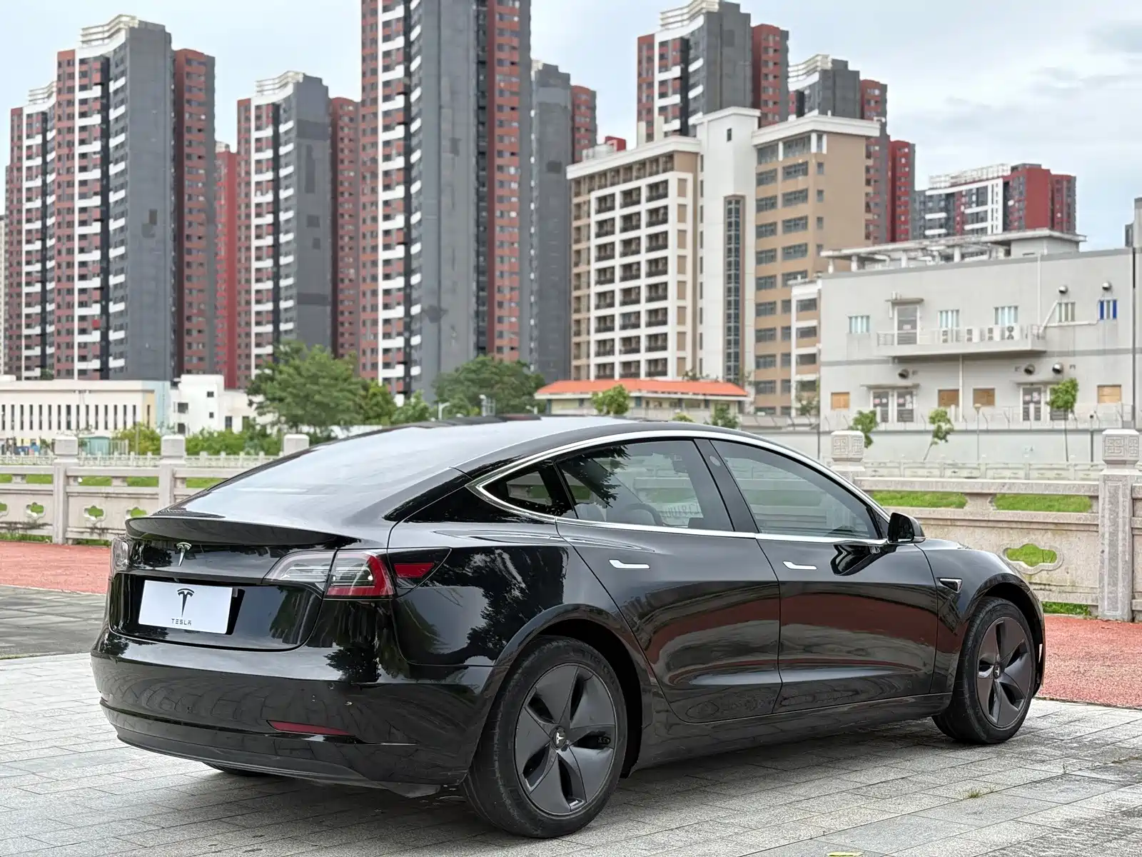 Фото 9 - Tesla Model 3 (Import)