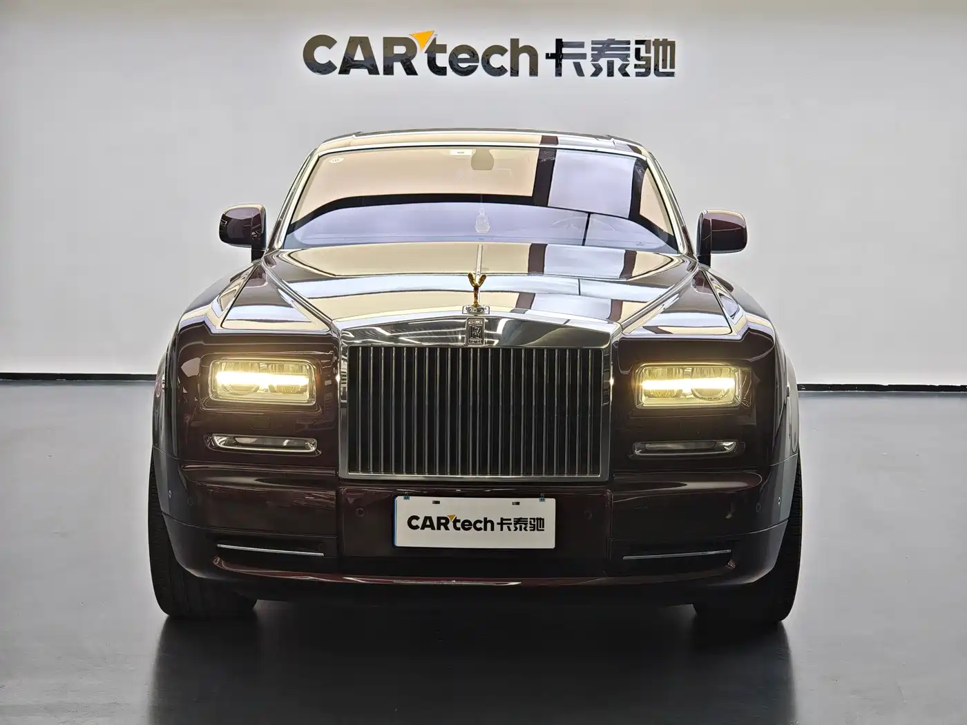 Фото 3 - Rolls-Royce Phantom