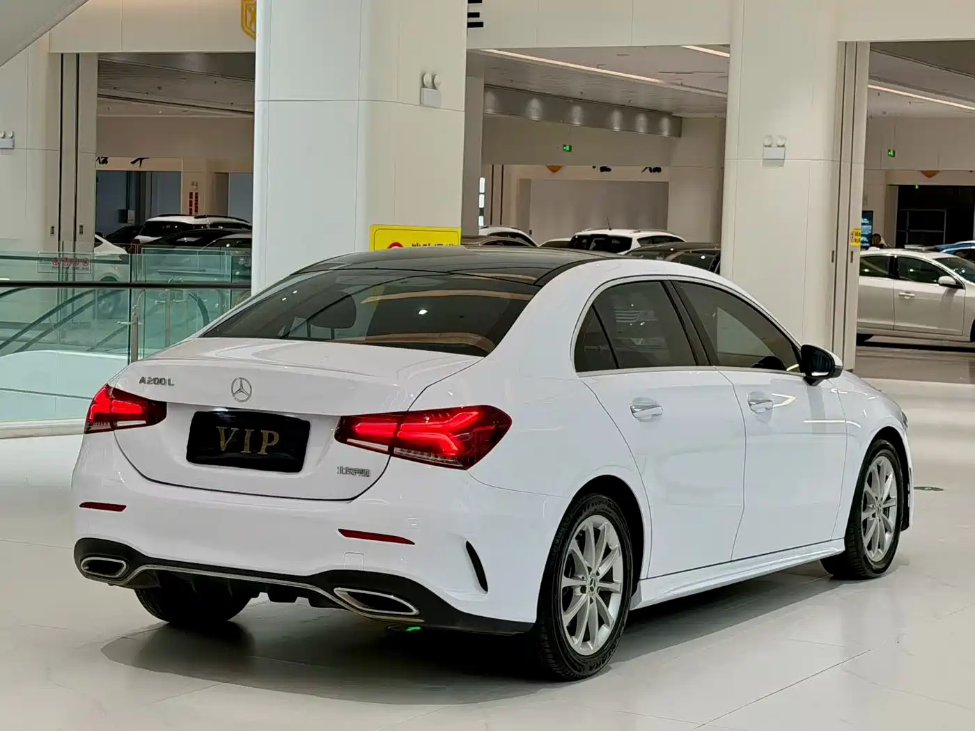 Mercedes-Benz A-Class 2022 A 200 L Sport Sedan Dynamic фото 7