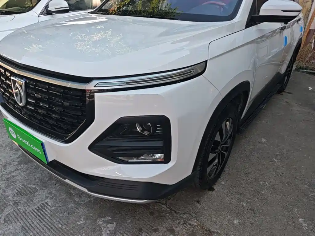Baojun 530 2022 2021 Global Vehicle Anniversary Edition 1.5T Manual Luxury 6-seater