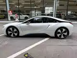 Photo 7 - BMW i8