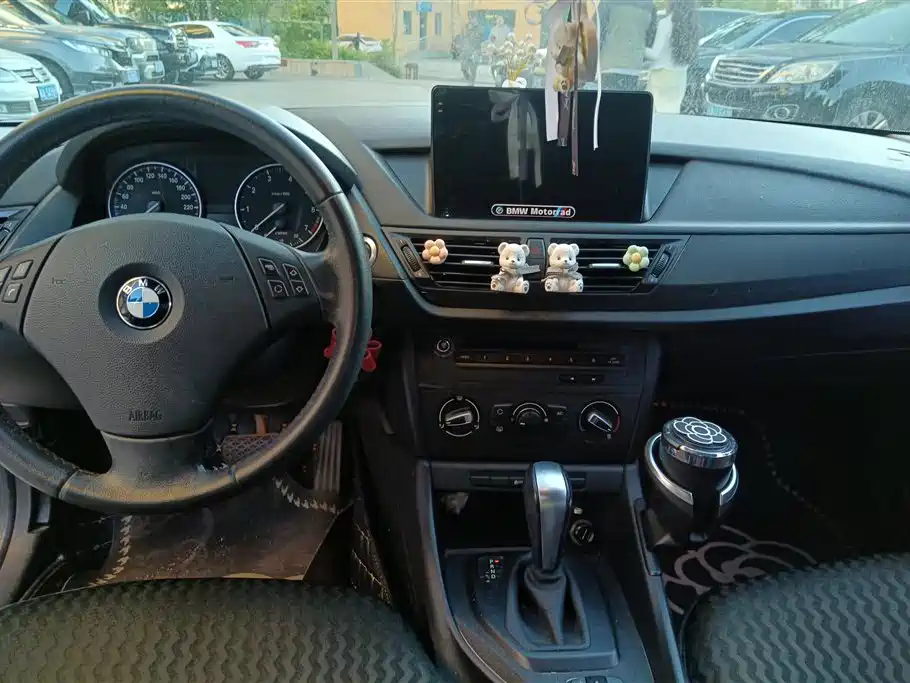 BMW X1 2013 sDrive18i Fashion фото 12