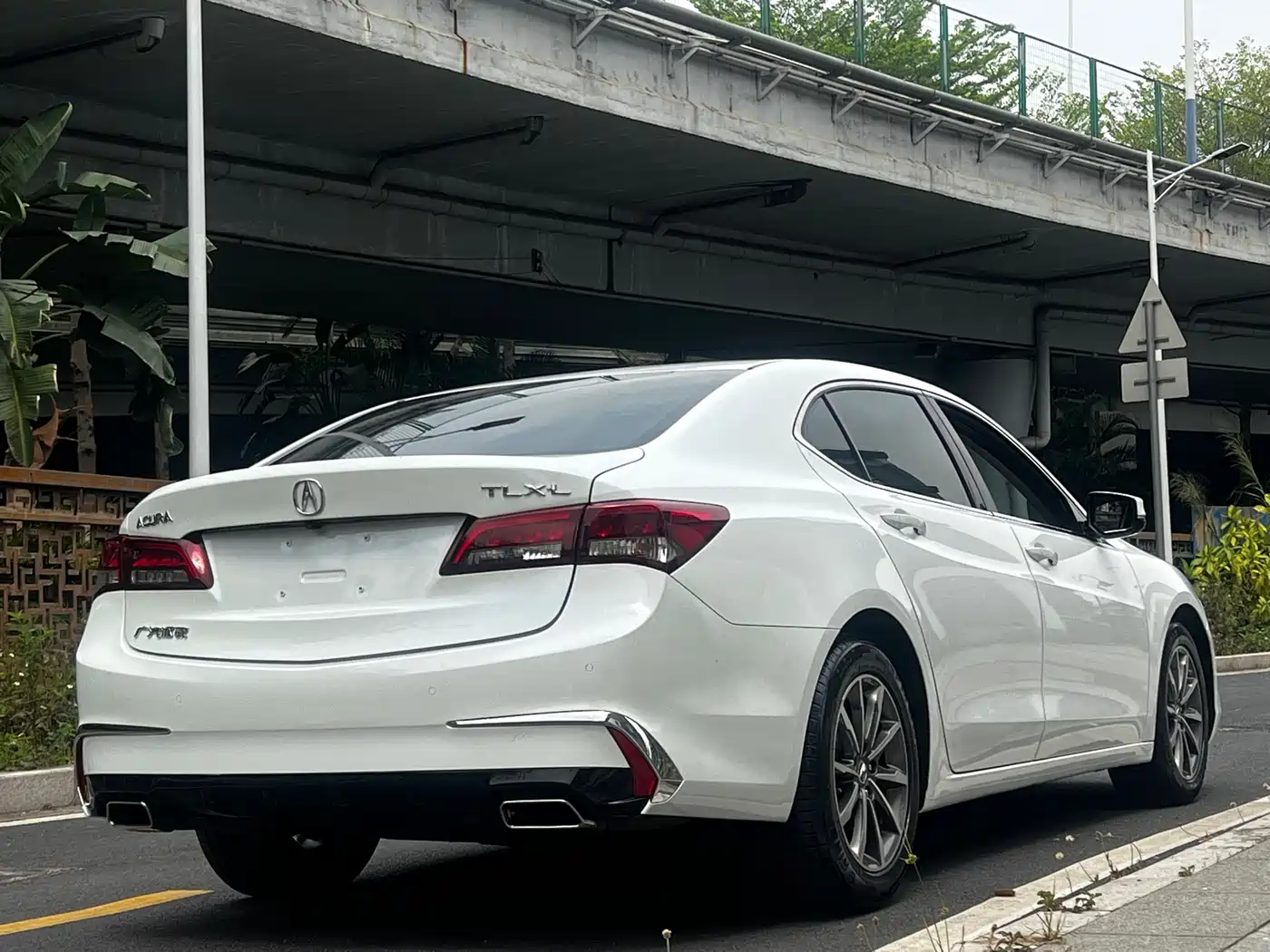 Acura TLX-L 2018 2.4L Joy Edition фото 17