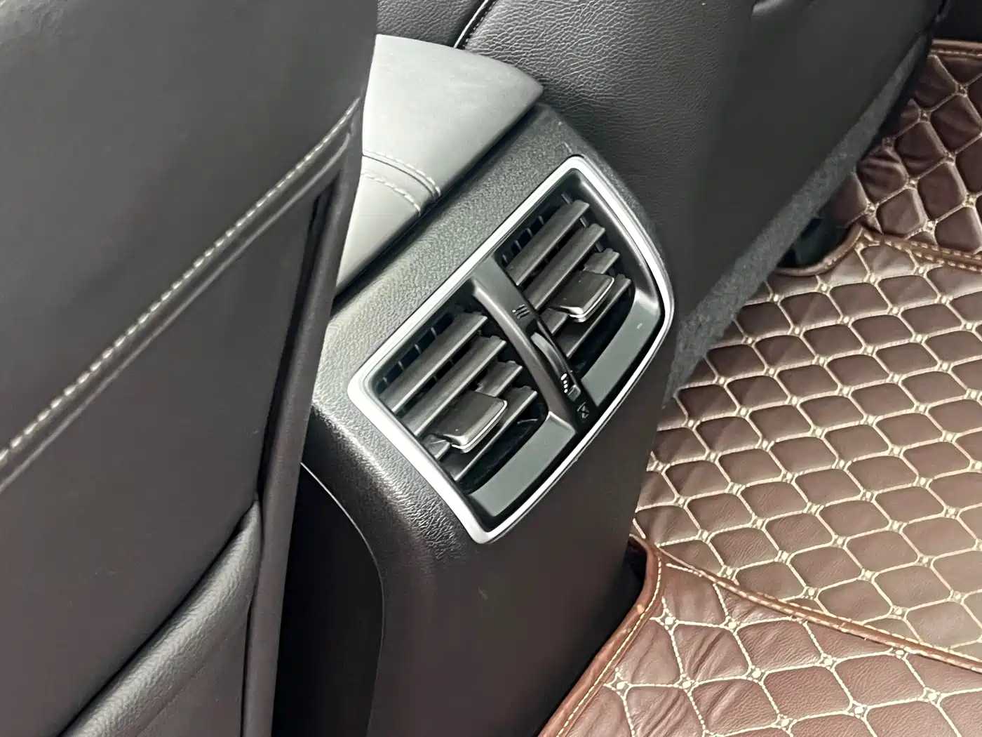 Acura TLX-L 2018 2.4L Joy Edition фото 27