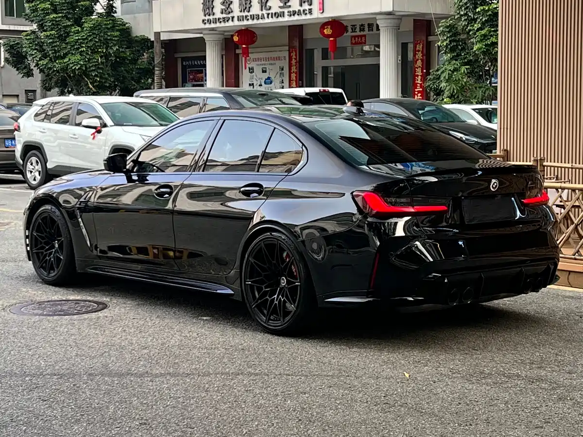 BMW M3 2023 M3 Sedan M xDrive Thunder Edition фото 4