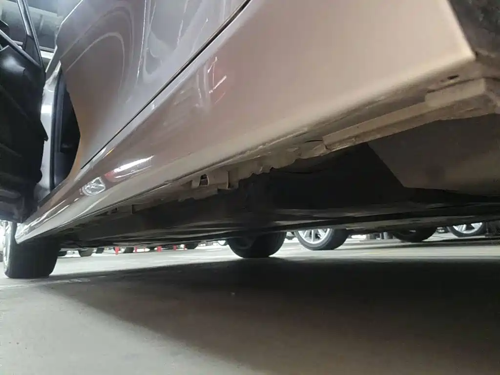 Фото 8 - Toyota Camry