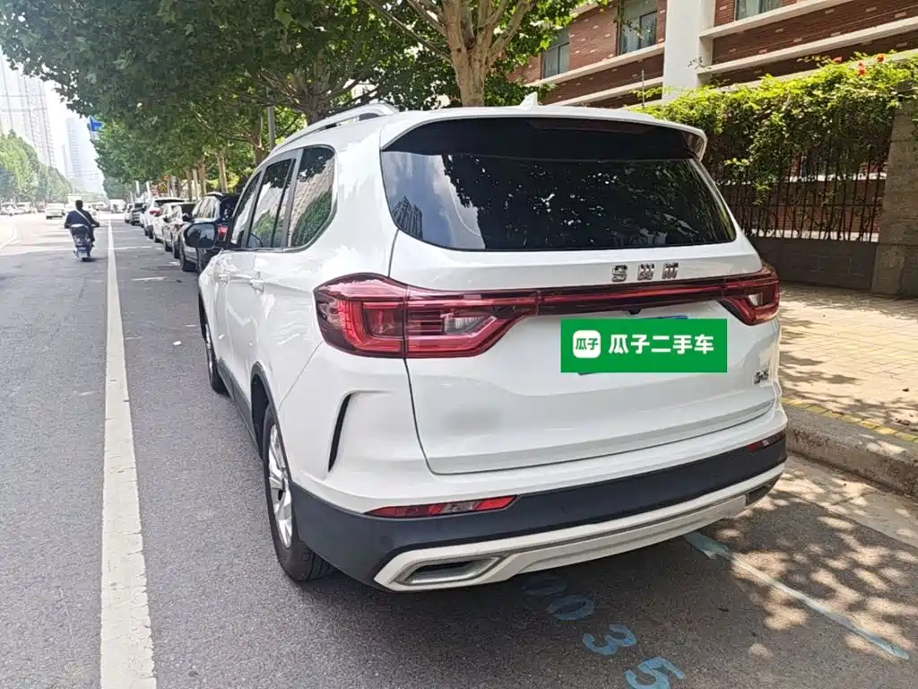 SWM Motor SWM G05 2019 2019 1.5T Automatic Luxury Model