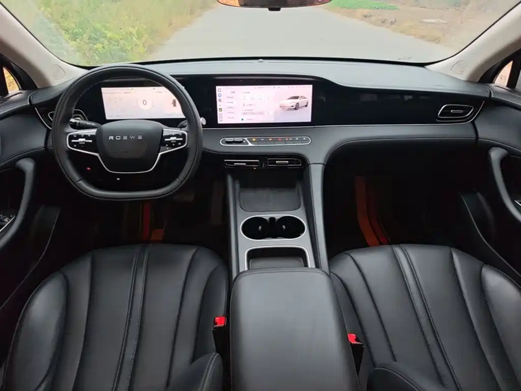 Roewe D7 2024 2023 DMH 125km Beyond Edition