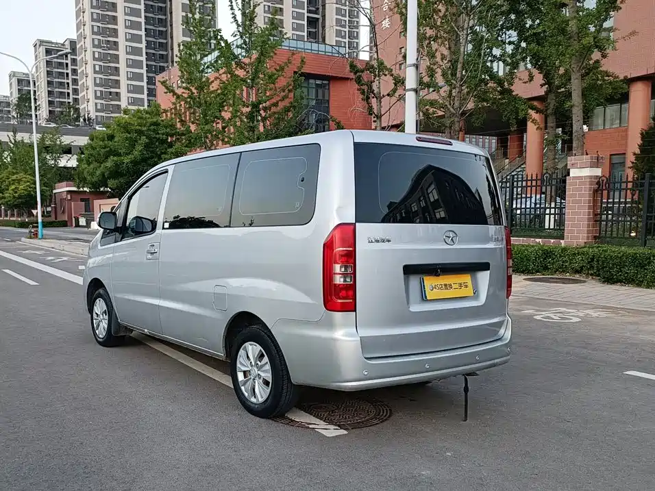 JAC Refine M3 2017 2018 IKEA Edition 1.6L Luxury