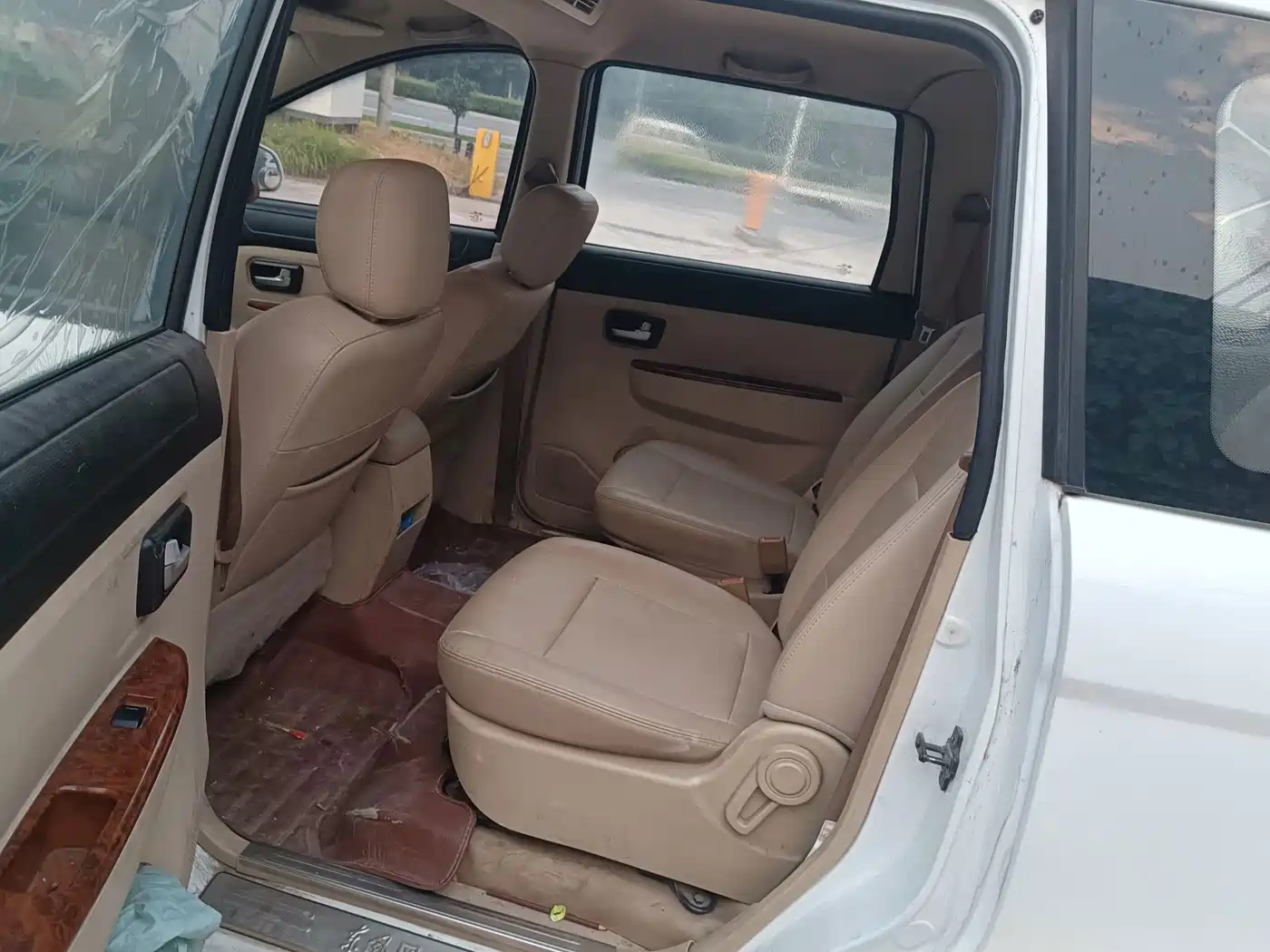 Dongfeng Fengguang Fengguang 330 2015 2014 1.5L Manual Standard DK15-02