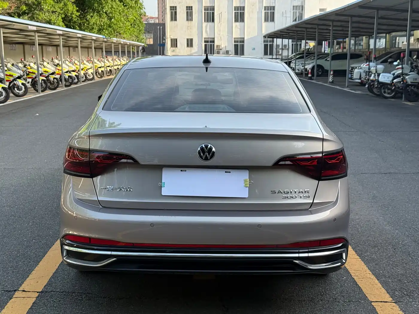 Volkswagen Sagitar 2024 300TSI DSG Surpass Edition фото 5