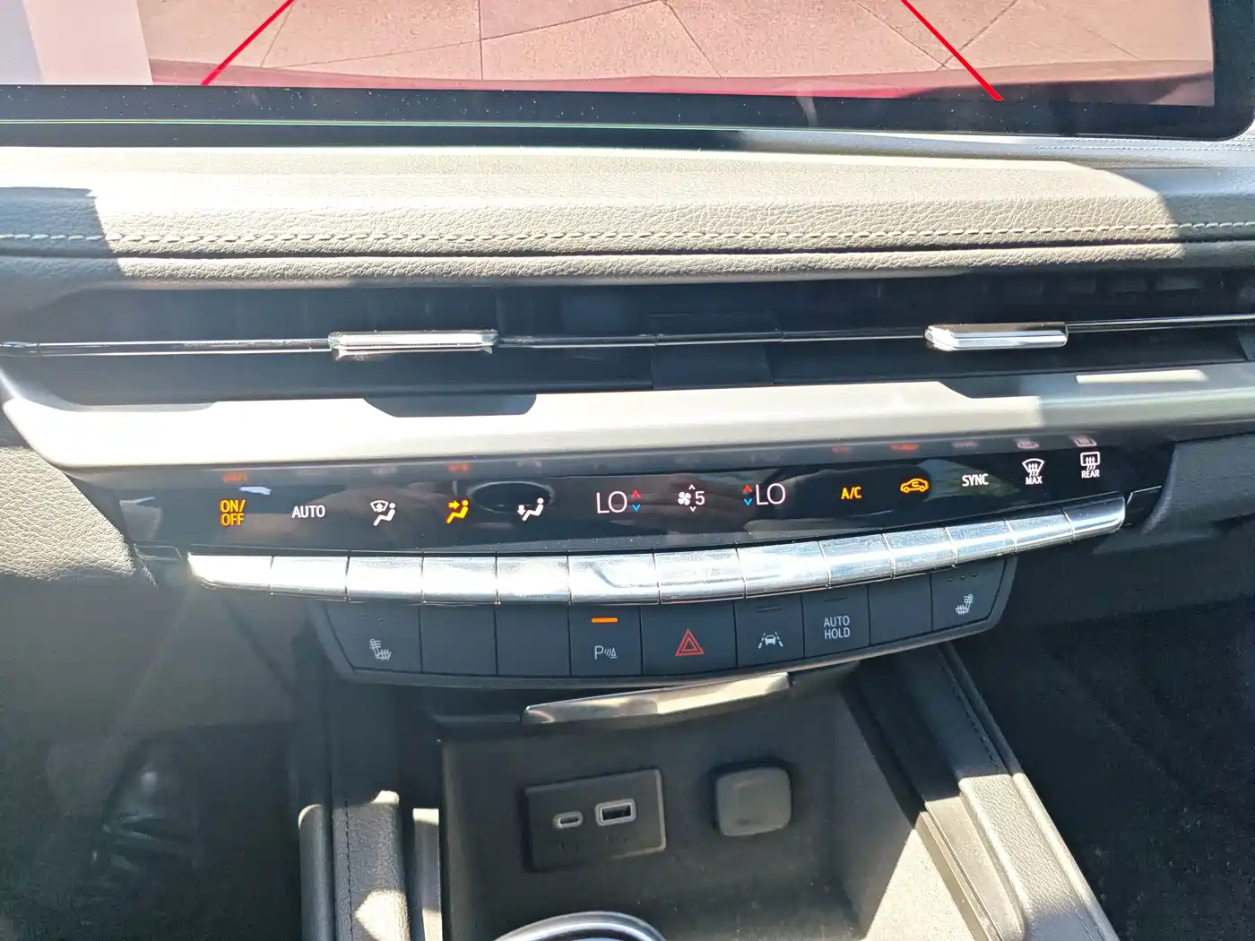 Cadillac XT4 2025 2024 28T 2WD Luxury