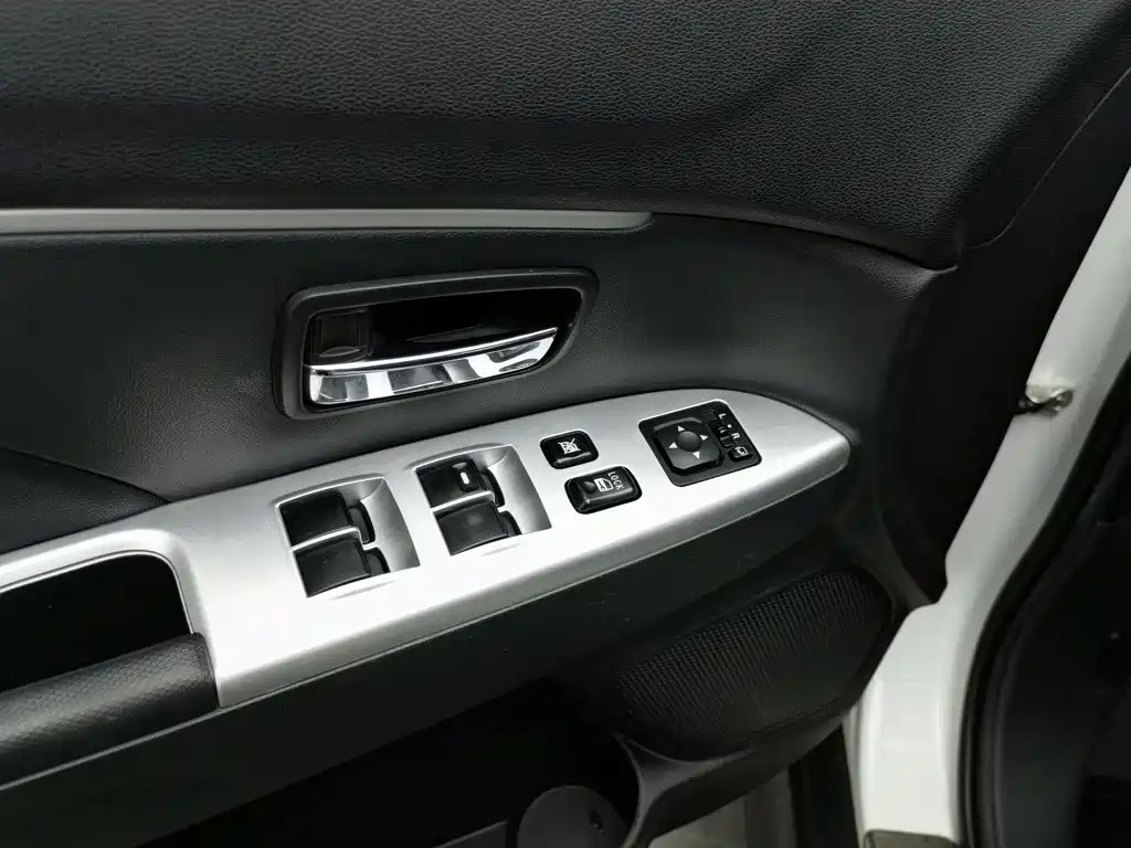 Mitsubishi ASX 2017 2018 2.0L CVT 2WD Premium