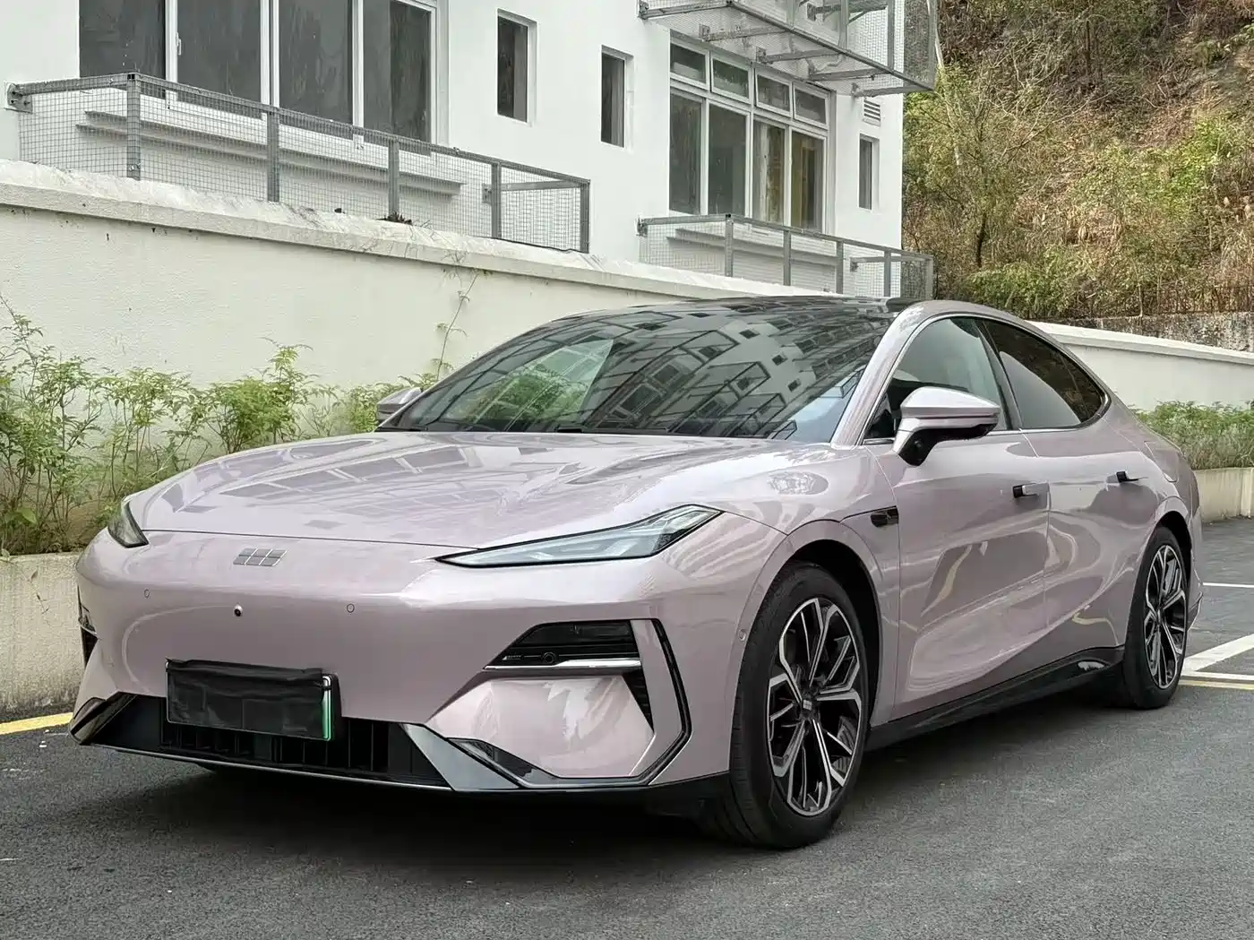 GEELY GALAXY GALAXY E8