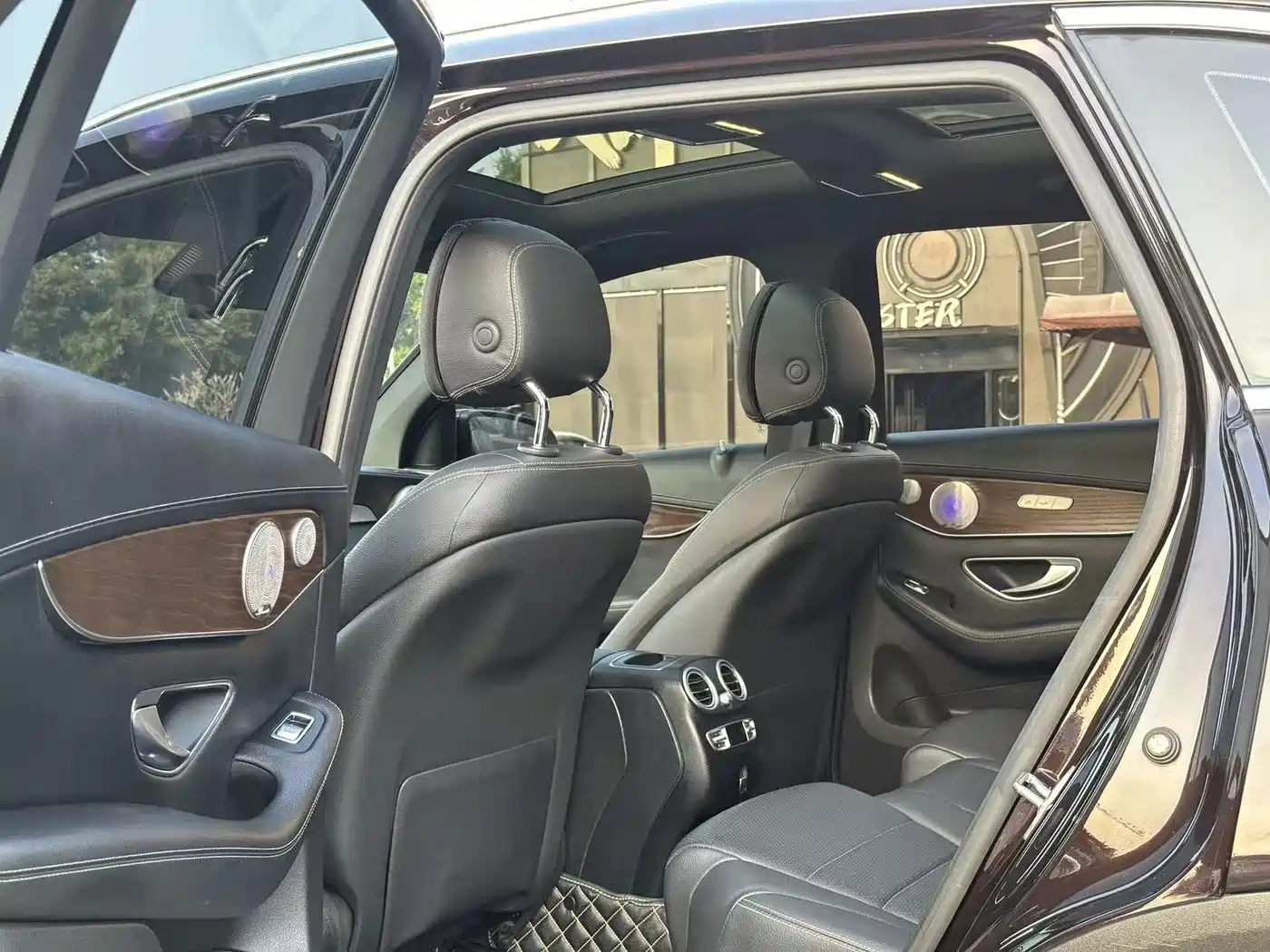 Mercedes-Benz GLC 2022 Model GLC 300 L 4MATIC Dynamic Edition фото 16