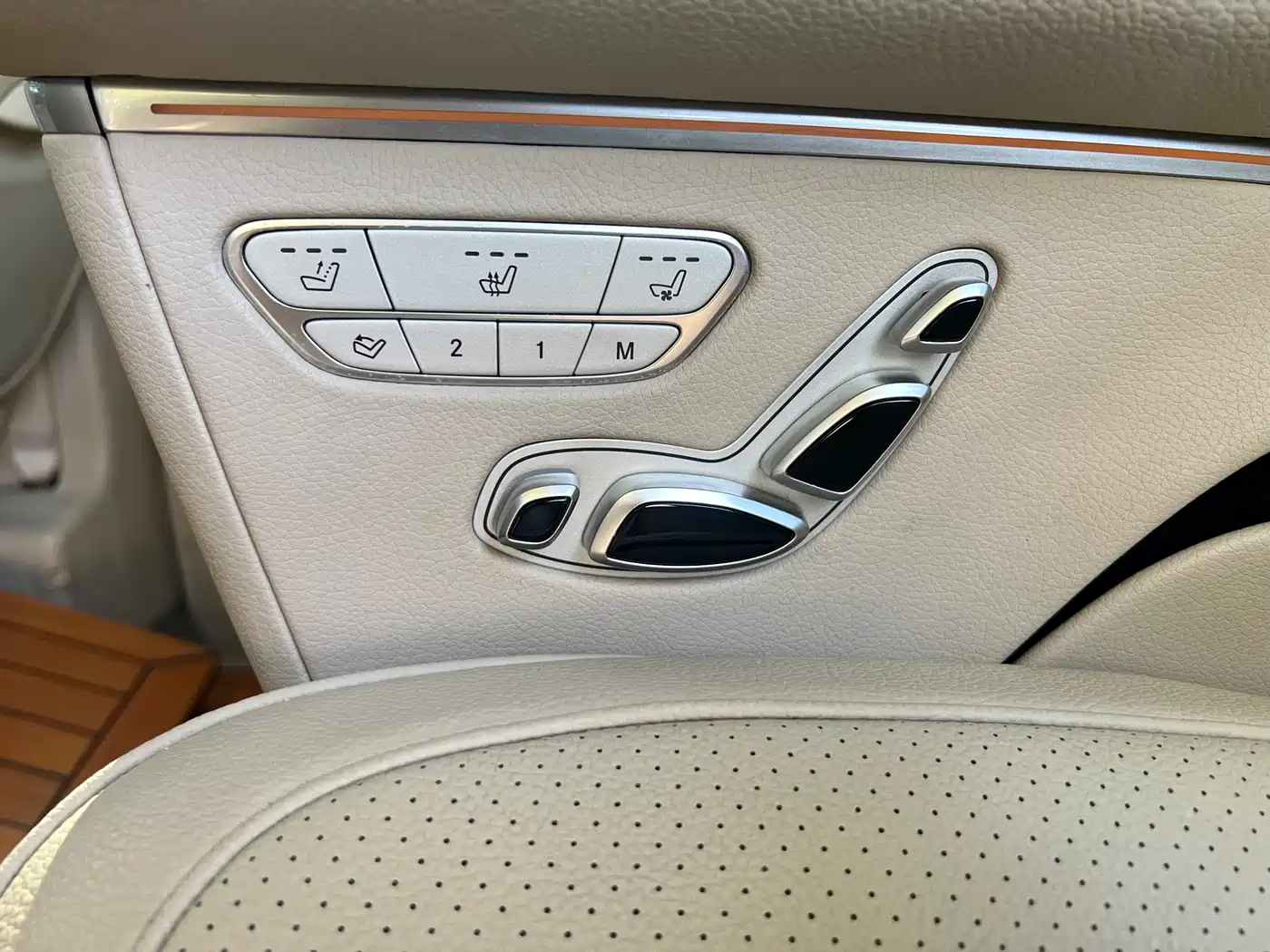 MERCEDES-BENZ V CLASS