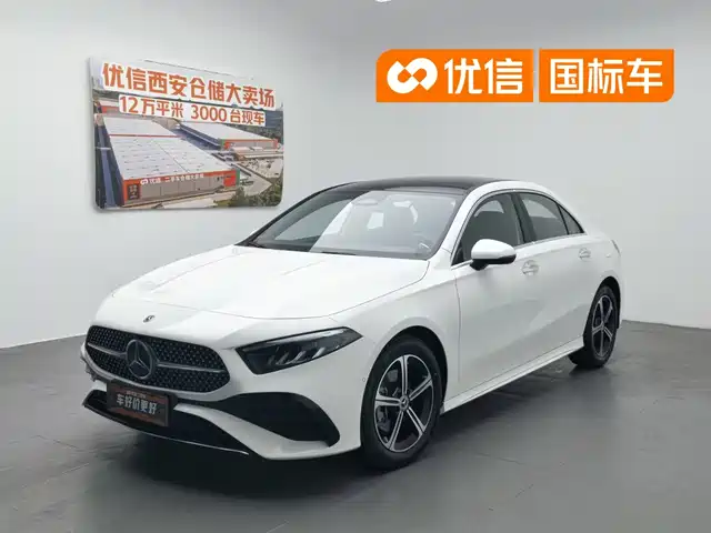 Mercedes-Benz A-Class 2025 A 200 L Fashion Edition — фото 1