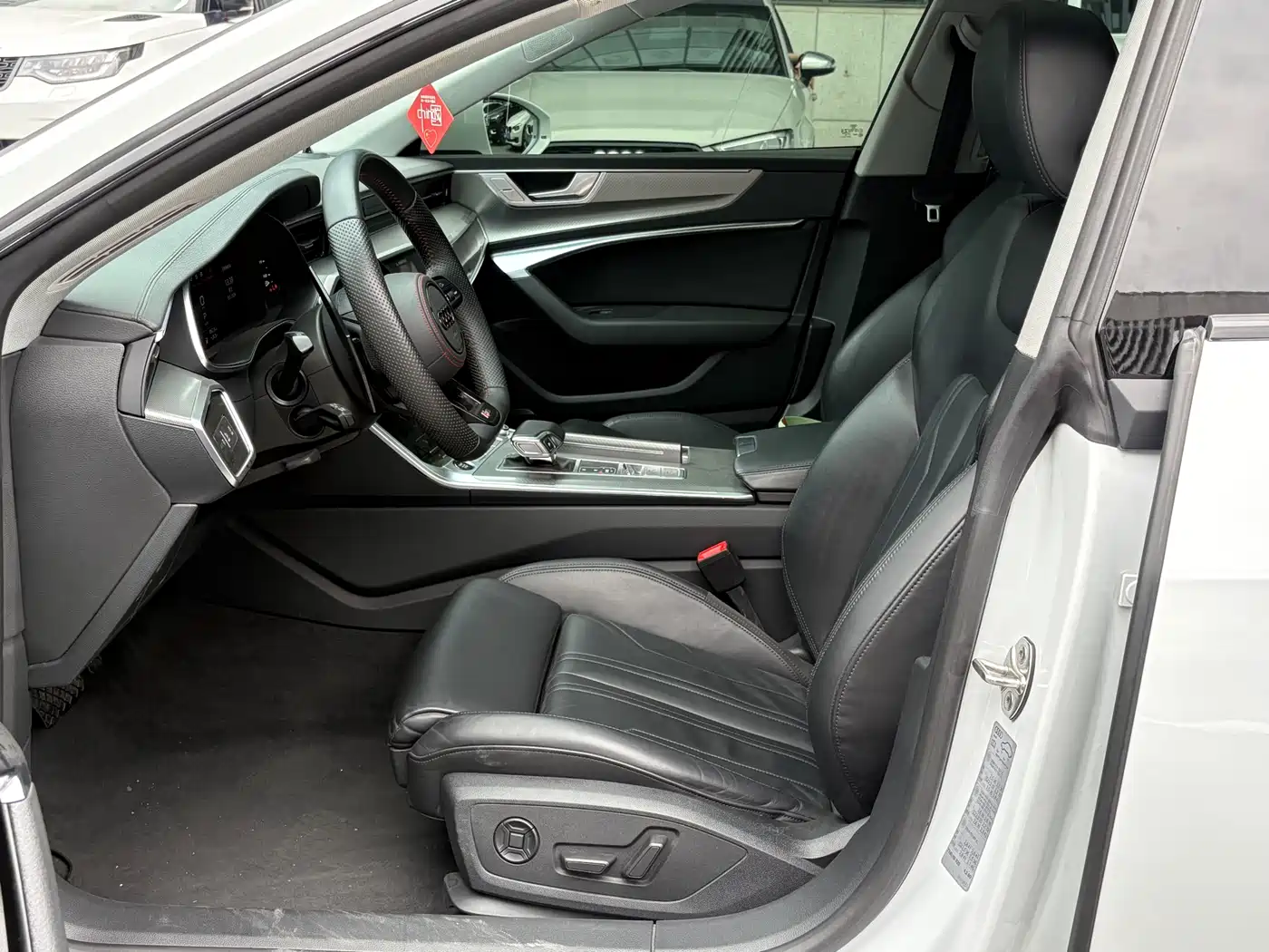 Audi A7 2023 Model 45 TFSI Premium Selection Edition фото 7