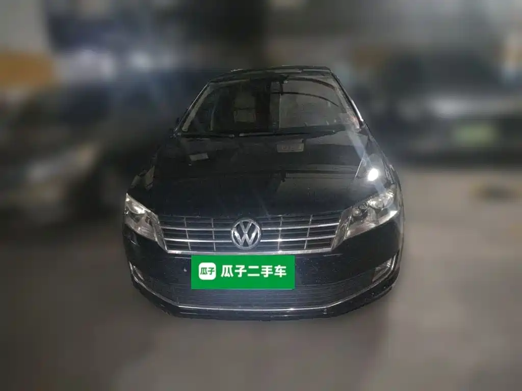 Volkswagen Lavida 2013 Facelift Classic 1.6L Manual Comfort фото 3