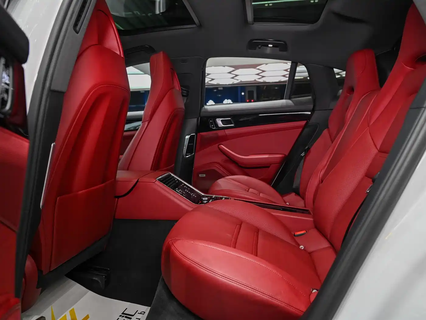 Porsche Panamera 2019 Panamera 2.9T фото 18