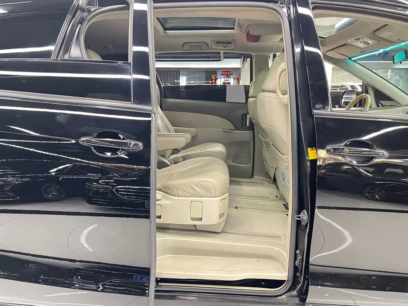 Toyota Previa 2007 3.5L 7-Seater Luxury фото 12