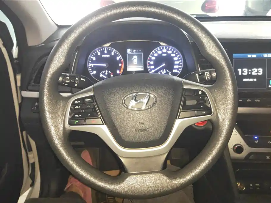 HYUNDAI LEAD