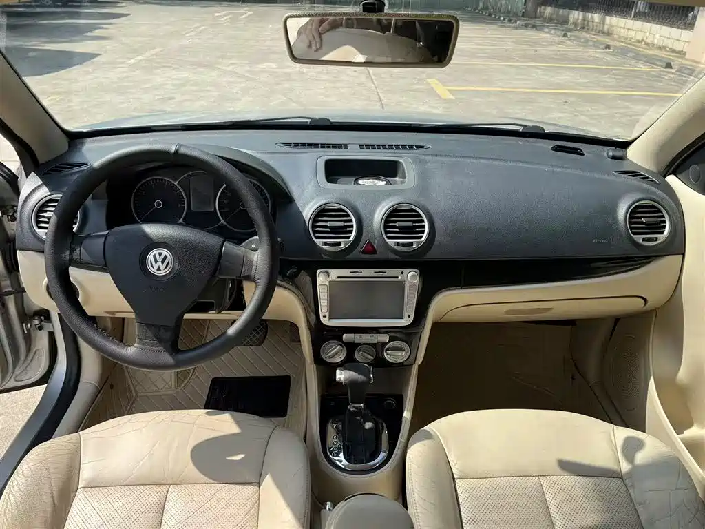 Volkswagen Lavida 2008 1.6L Automatic Elegance Edition фото 5