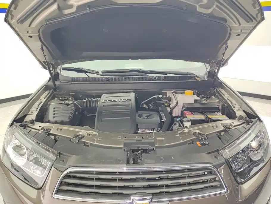Chevrolet Captiva 2016 2015 2.4L 2WD Urban Edition 7-seater