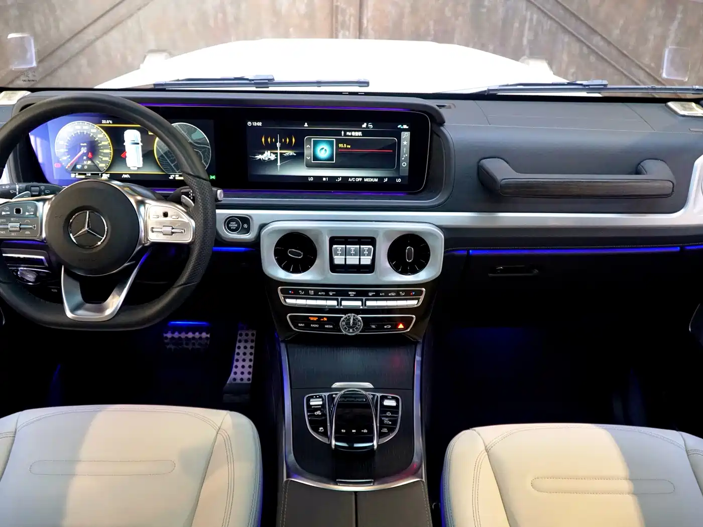 Mercedes-Benz G-Class 2024 G 350 фото 12