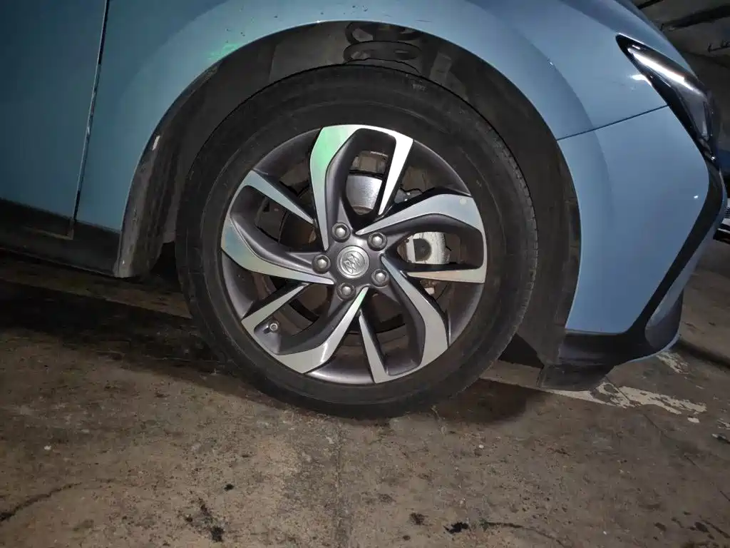 Photo 23 - Buick Velite 6