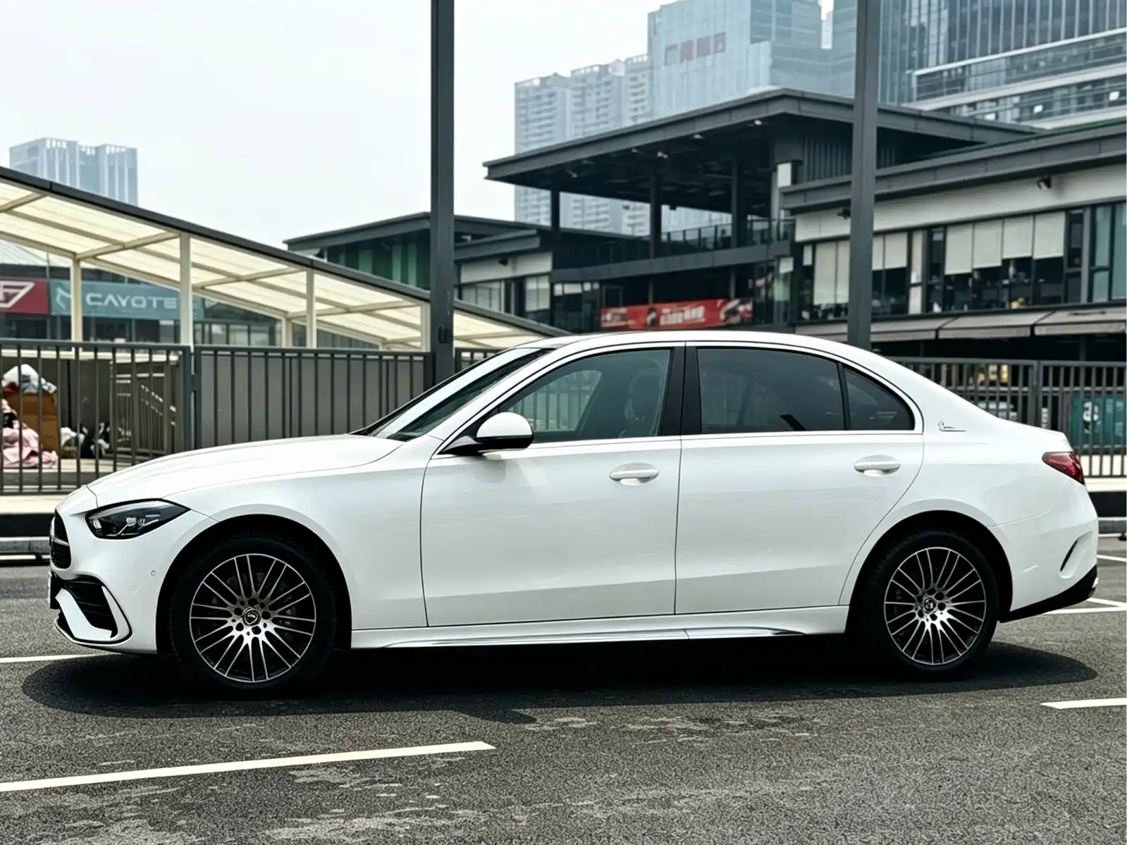 Фото 4 - Mercedes-Benz C-Class