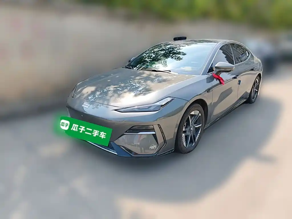 Geely Galaxy Galaxy E8 2024