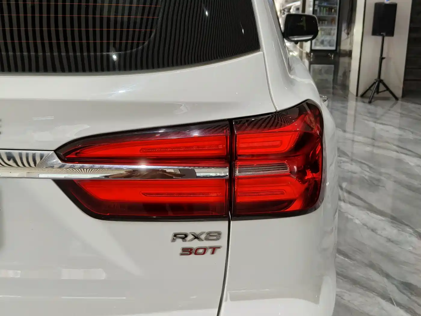 Roewe RX8 2018 2018 30T Smart Internet 2WD Flagship Edition