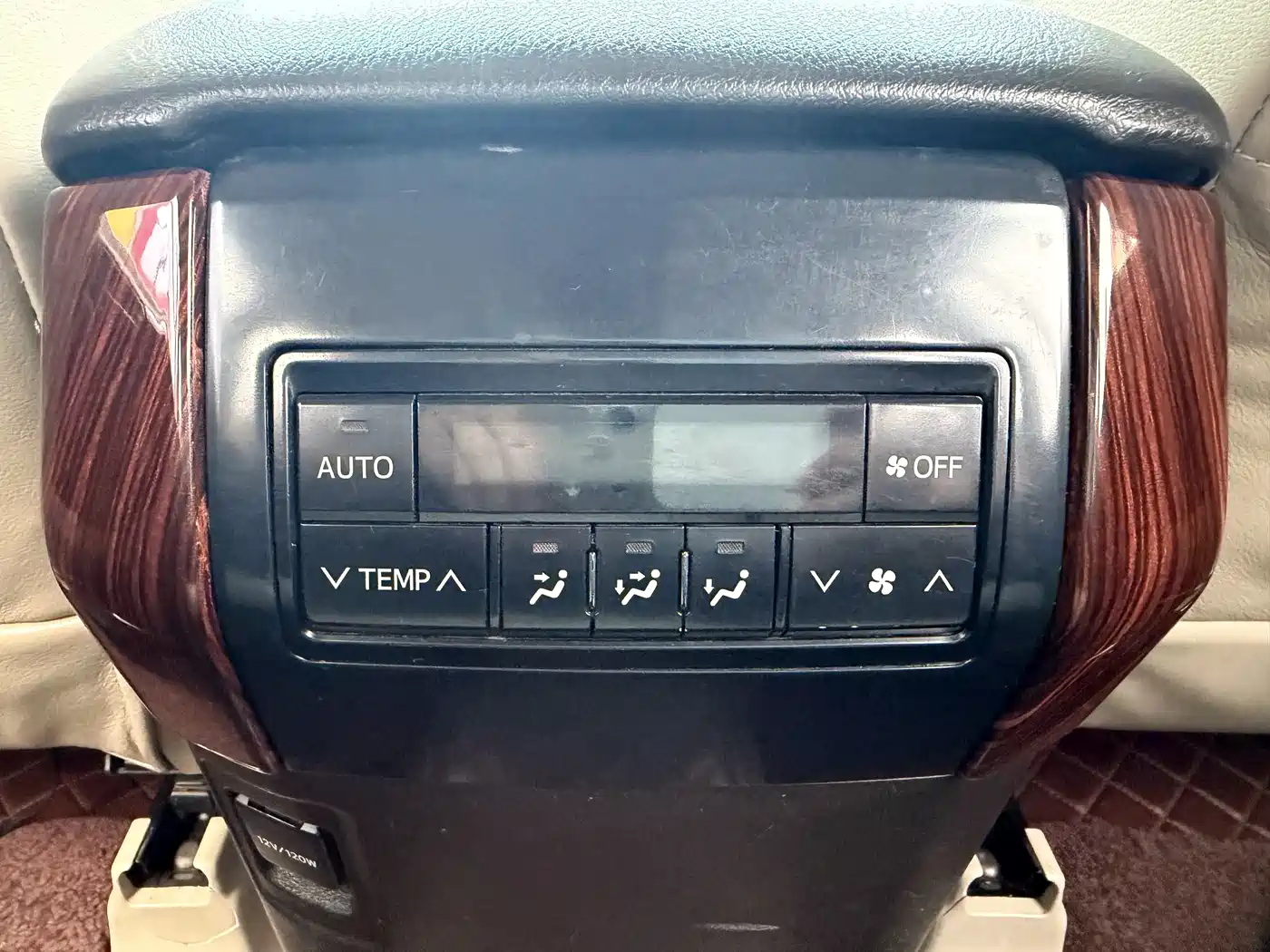 Toyota Prado (Import) 2010 2.7L Automatic Standard фото 14