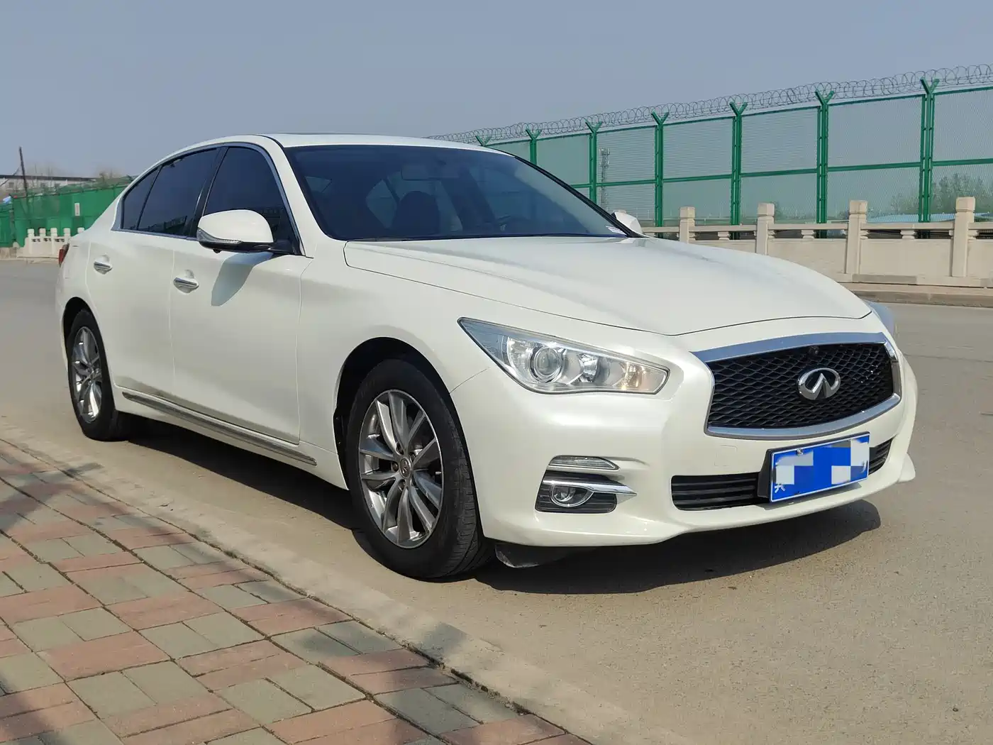Infiniti Q50L 2017 2016 Model 2.0T Comfort Edition