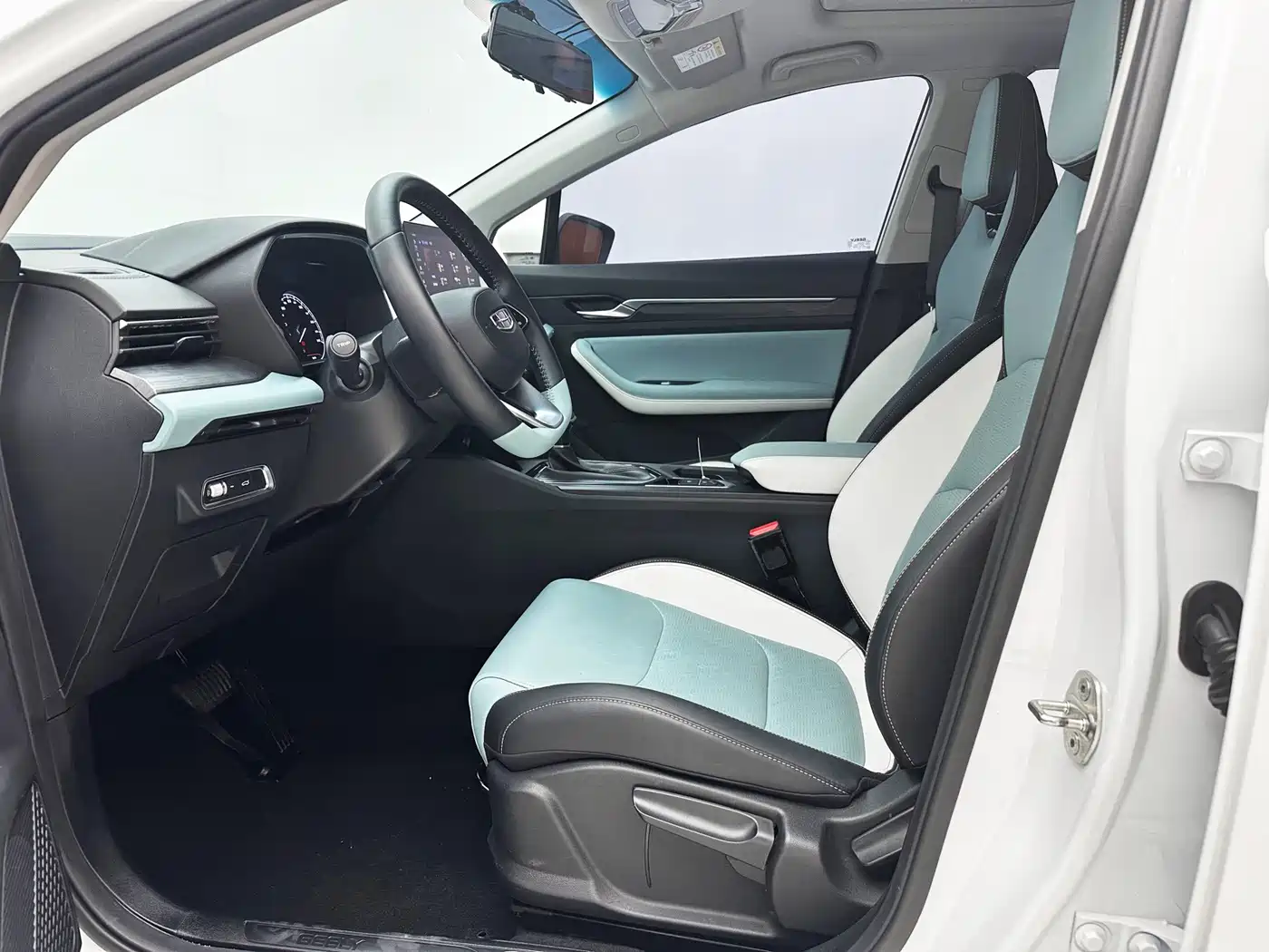 Geely Emgrand S 2024 2022 1.4T CVT Crossover Player