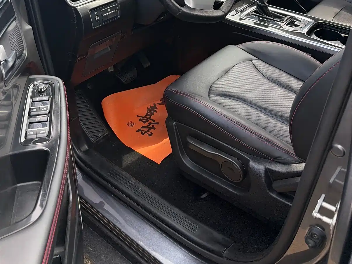 SWM Motor SWM G05 2021 2021 PRO 1.5T Automatic Premium 7-seater