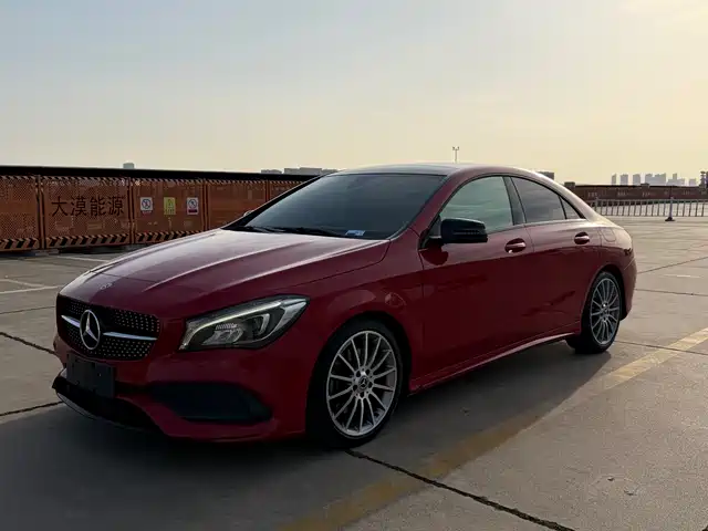 MERCEDES-BENZ CLA