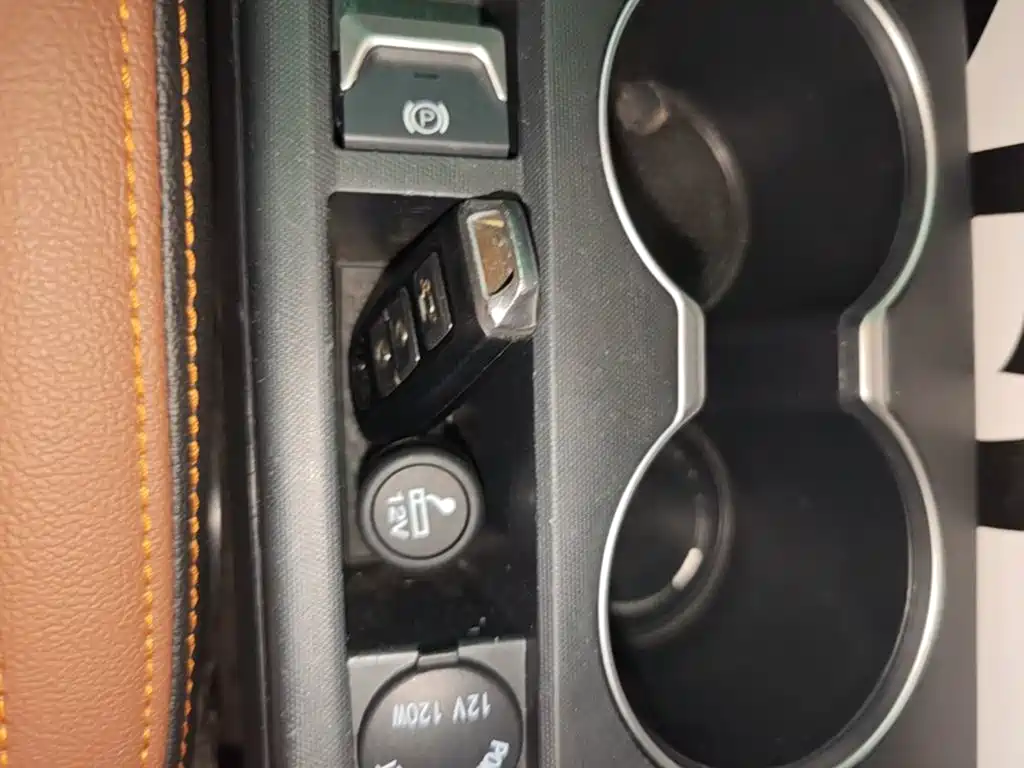 FAW Senya R7 2017 2017 Model 1.6L Automatic Prestige