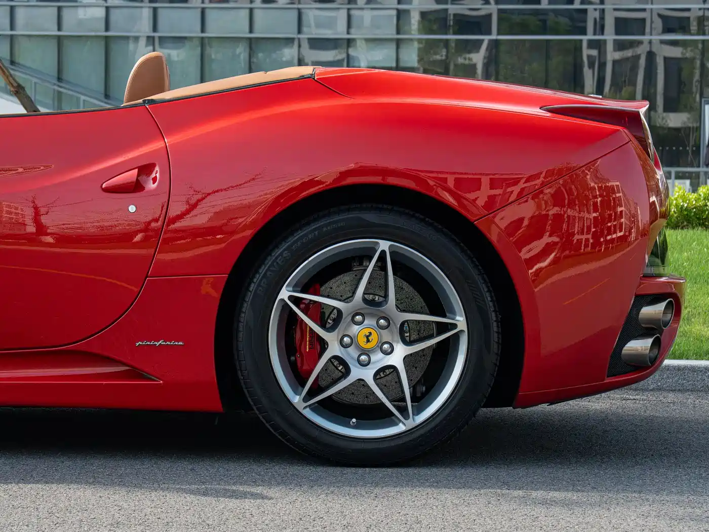 Ferrari California T 2011 2012 4.3L Standard
