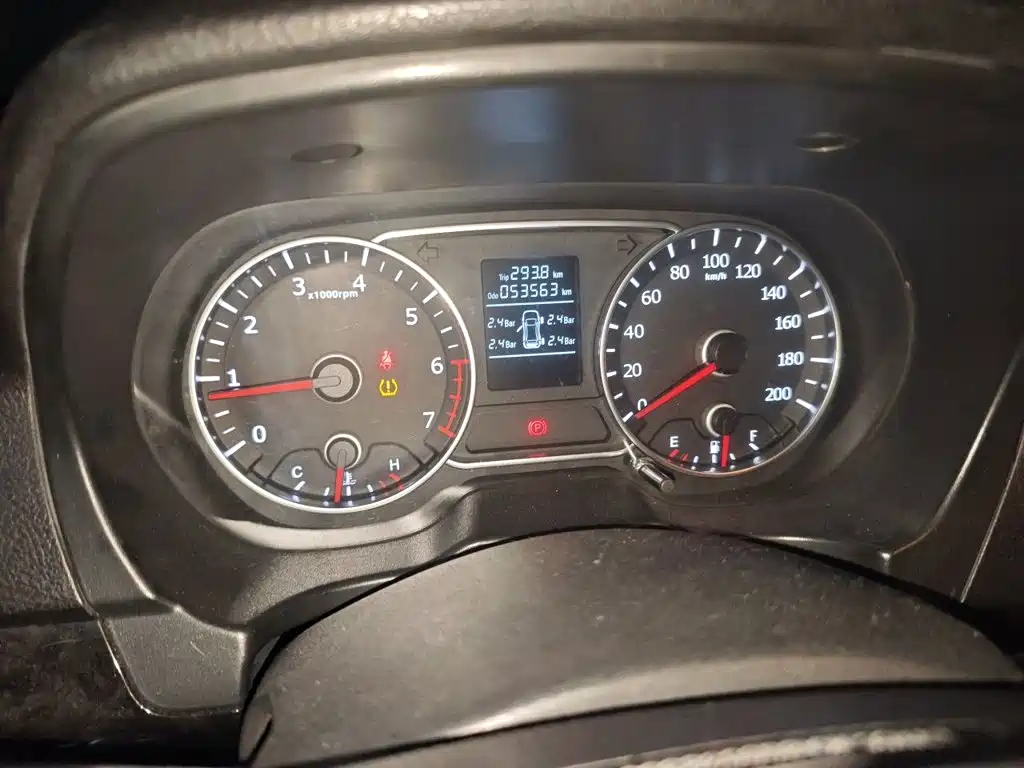 Landwind X8 2016 2015 Explorer Edition 2.0T Gasoline 4X4 Luxury