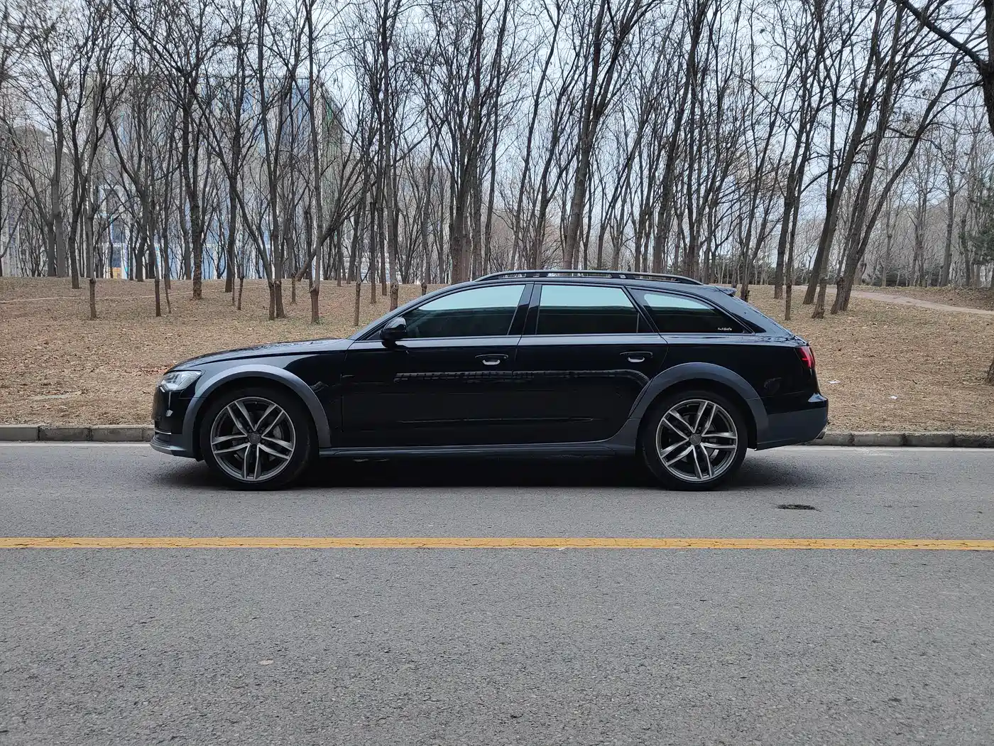 Audi A6 (Import) 2015 3.0T allroad quattro фото 16