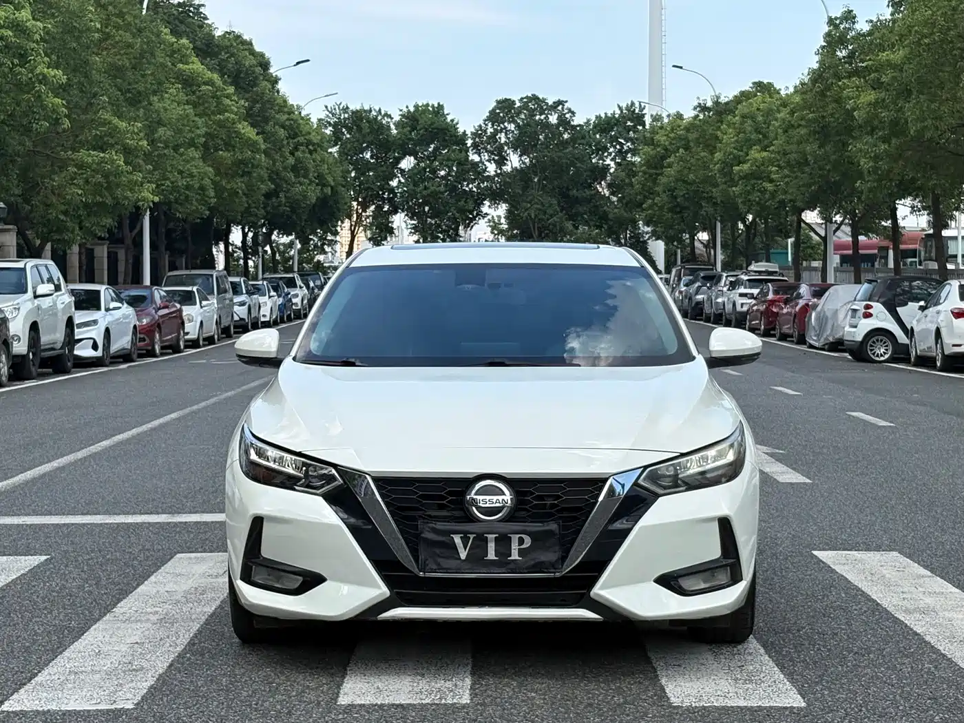 Photo 2 - Nissan Sylphy
