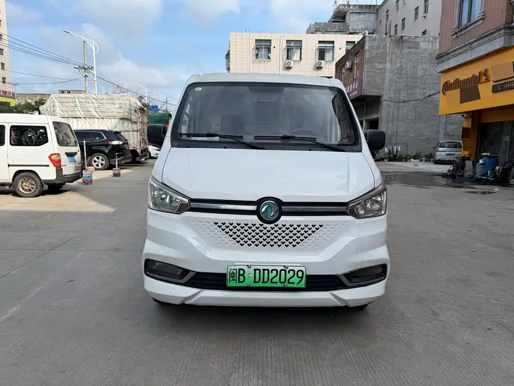 Dongfeng Yufeng Yufeng EM26 2022 2023 Standard Edition 41.472kWh Henan Lithium