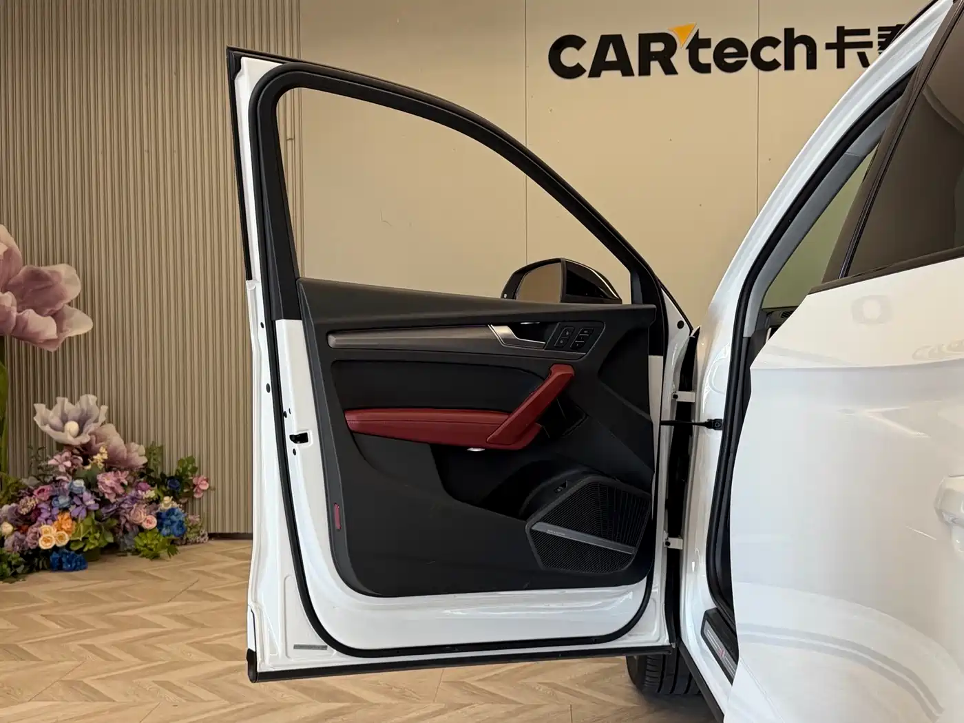 Audi Q5L 2022 Facelift 45T Luxury Dynamic фото 15