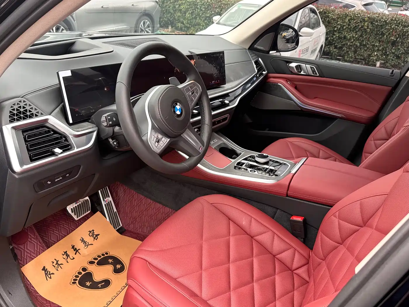 BMW X5 2025 Model xDrive 30Li Exclusive M Sport Blackout Package фото 2