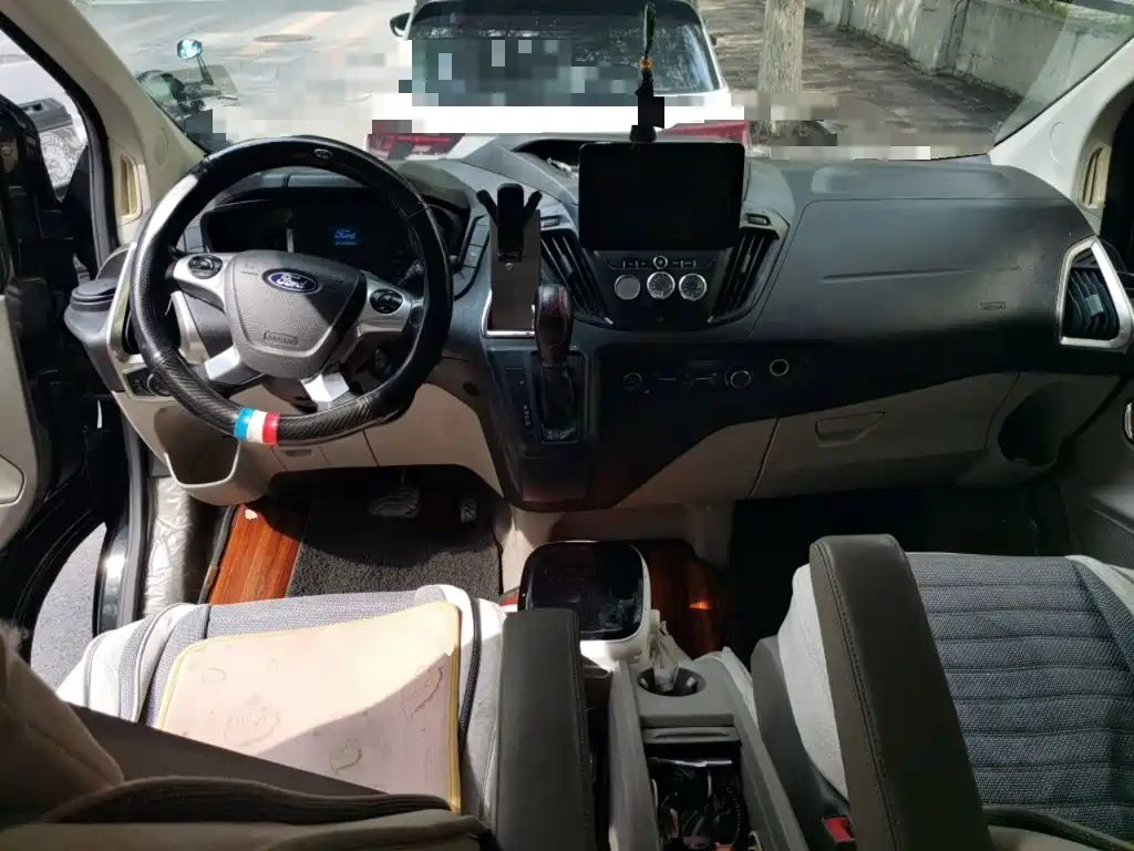 Ford Tourneo 2018 2017 2.0T Automatic Elite Edition