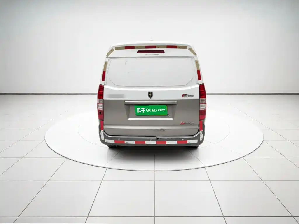 Jinbei New Hiace X30L 2021 2021 1.5L Fortune Non-AC Version Van China VI SWC15M