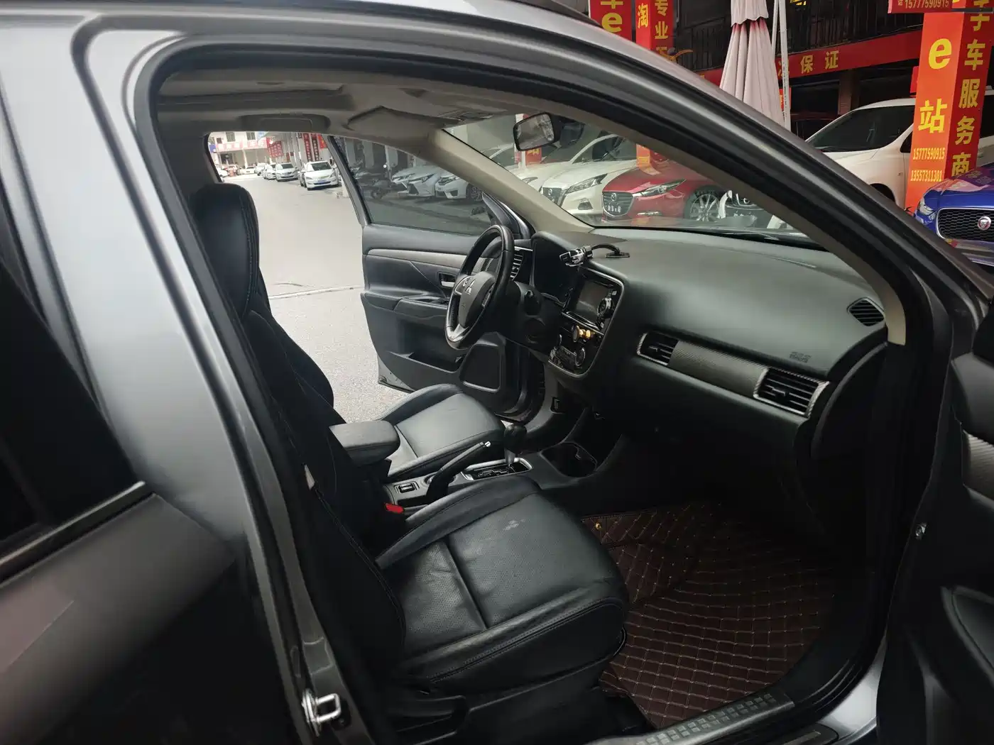 Mitsubishi Outlander (Import) 2014 2014 2.4L 4WD Luxury Value Edition 5-seater
